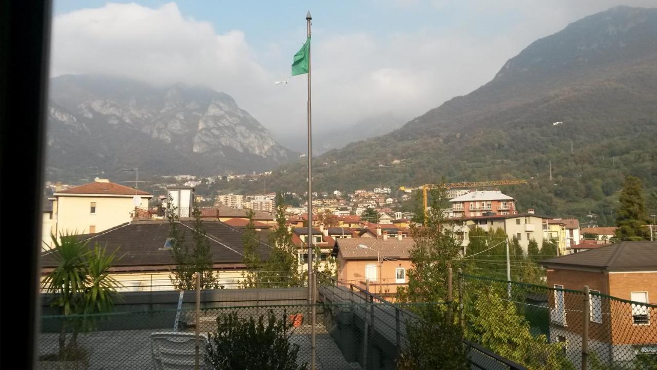 B&B " Guzzi - Inn " Mandello del Lario Exterior foto